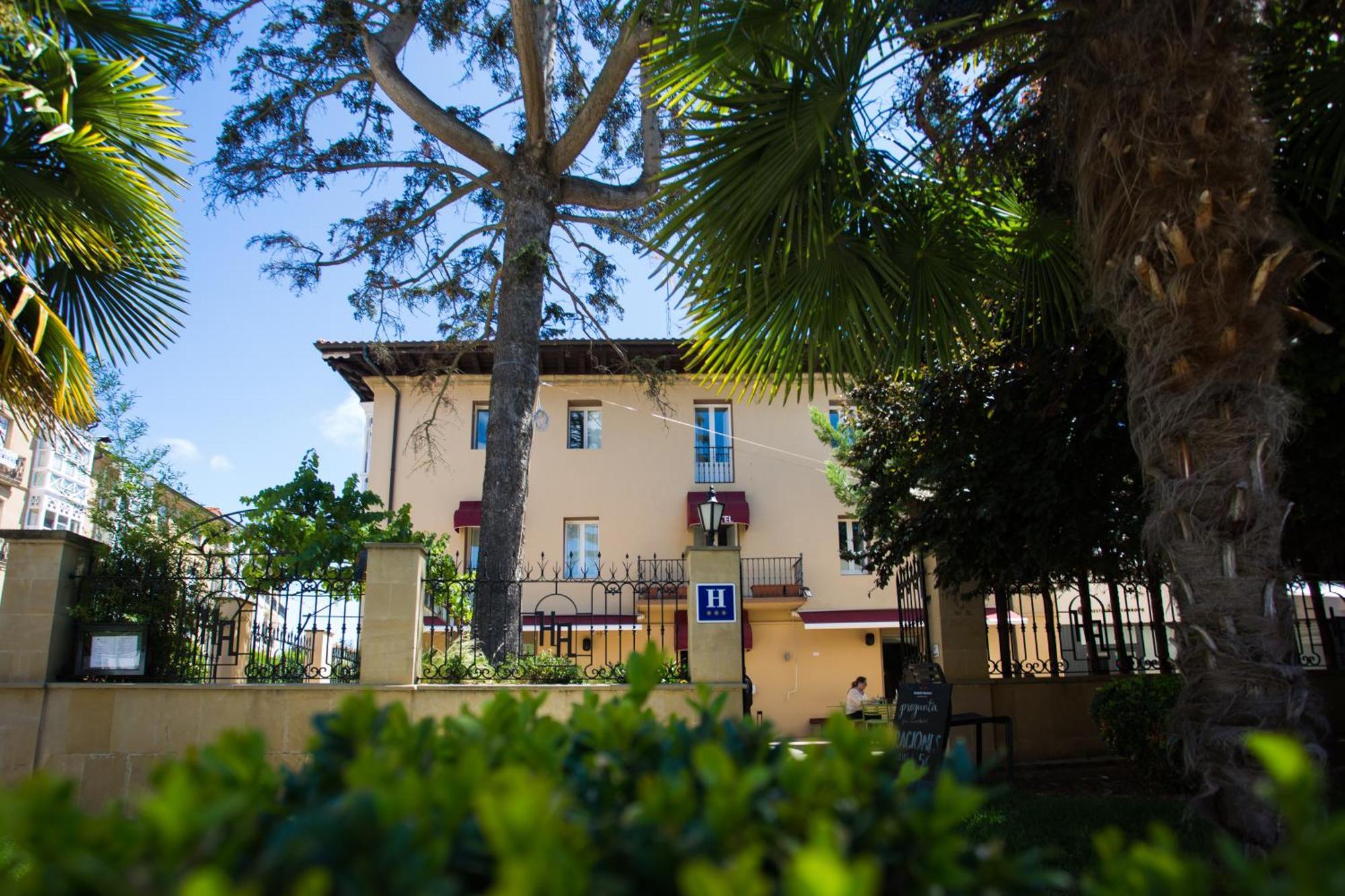 Hotel Arrope Haro Esterno foto